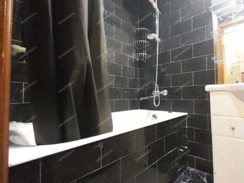 трёхкомнатная квартира на улице Максима Горького дом 152