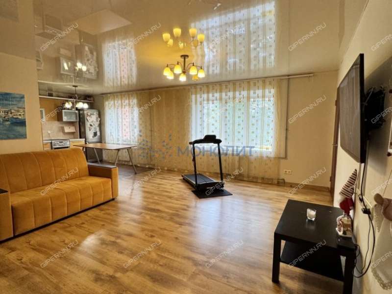 трёхкомнатная квартира на улице Героев Космоса дом 4