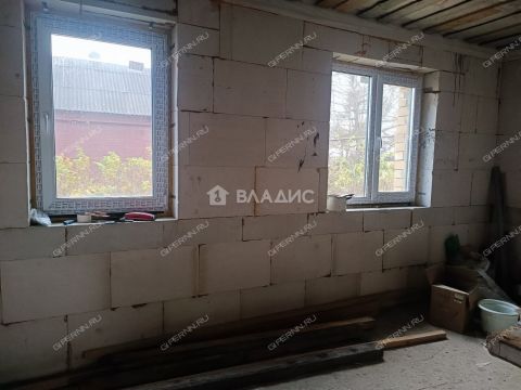 dom-rabochiy-poselok-maloe-kozino-balahninskiy-municipalnyy-okrug фото