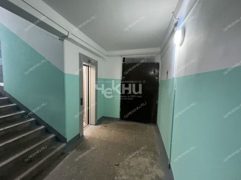 1-komnatnaya-ul-geroya-sovetskogo-soyuza-usilova-d-10 фото