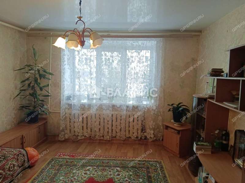 дом на  село Арманиха