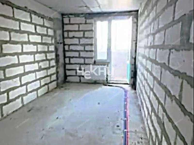 трёхкомнатная квартира в новостройке на улице Максима Горького дом 73