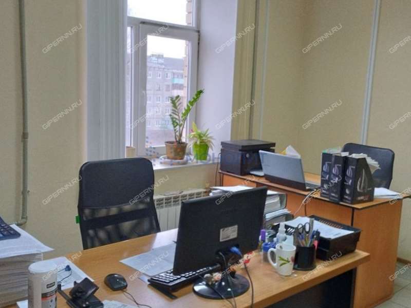 помещение под офис, торговую площадь на улице Веденяпина