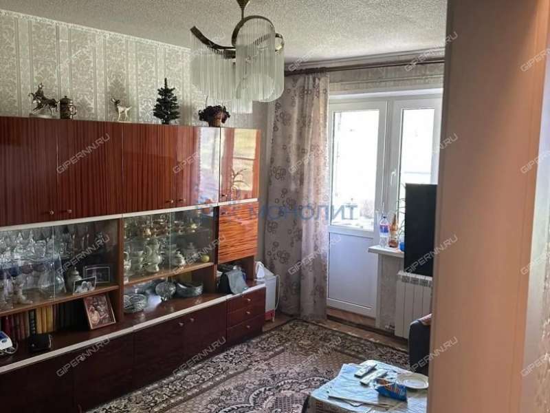 трёхкомнатная квартира на улице Героя Юрия Смирнова дом 61