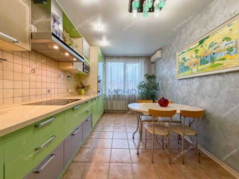 3-komnatnaya-ul-rodionova-d-165-k9 фото