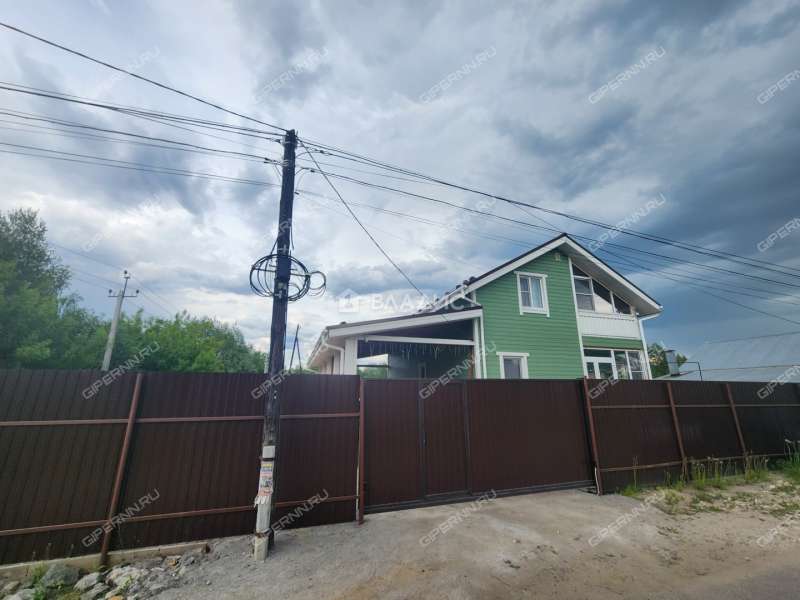 дом на улице Островского рабочий посёлок Горбатовка