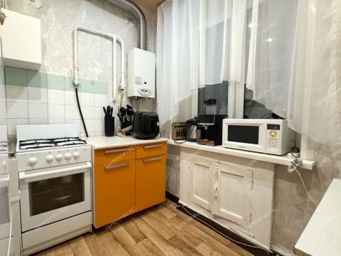 2-komnatnaya-prosp-oktyabrya-d-10 фото