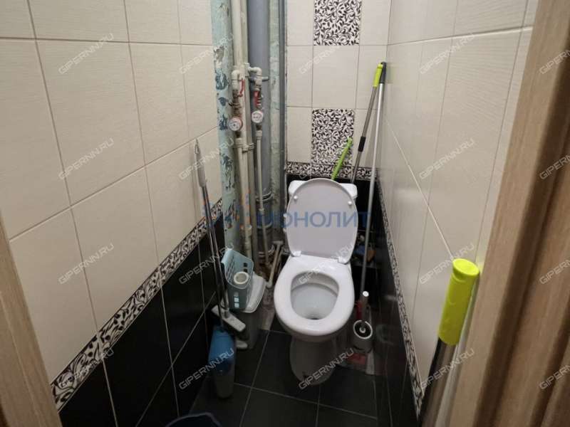 помещение под торговую площадь, недвижимость под общепит на Комсомольской улице