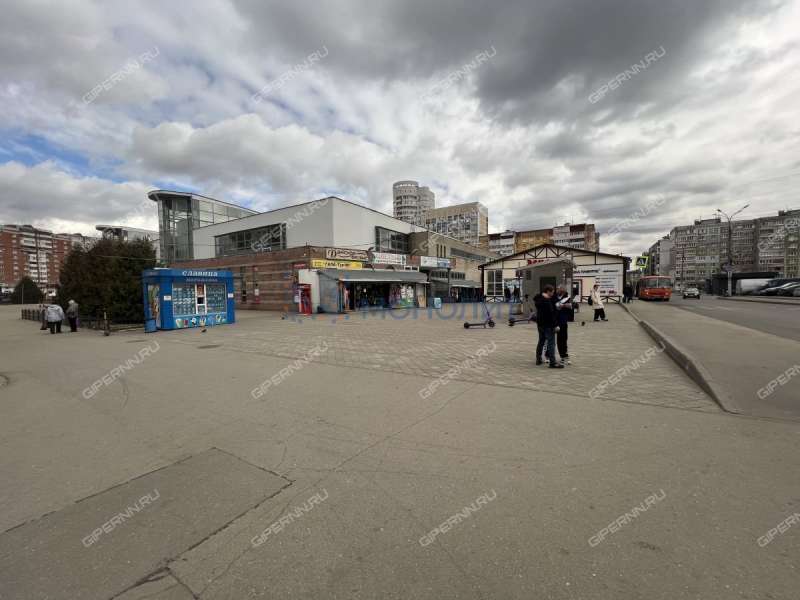 помещение под торговую площадь, недвижимость под общепит на улице Плотникова