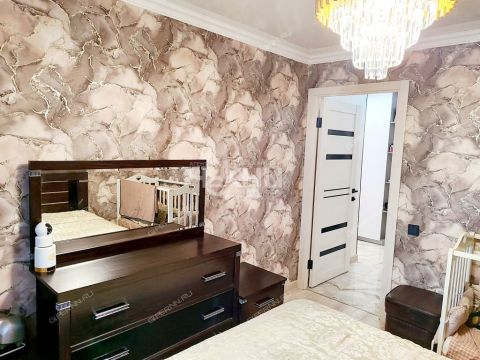 3-komnatnaya-ul-oktyabrskoy-revolyucii-d-40 фото