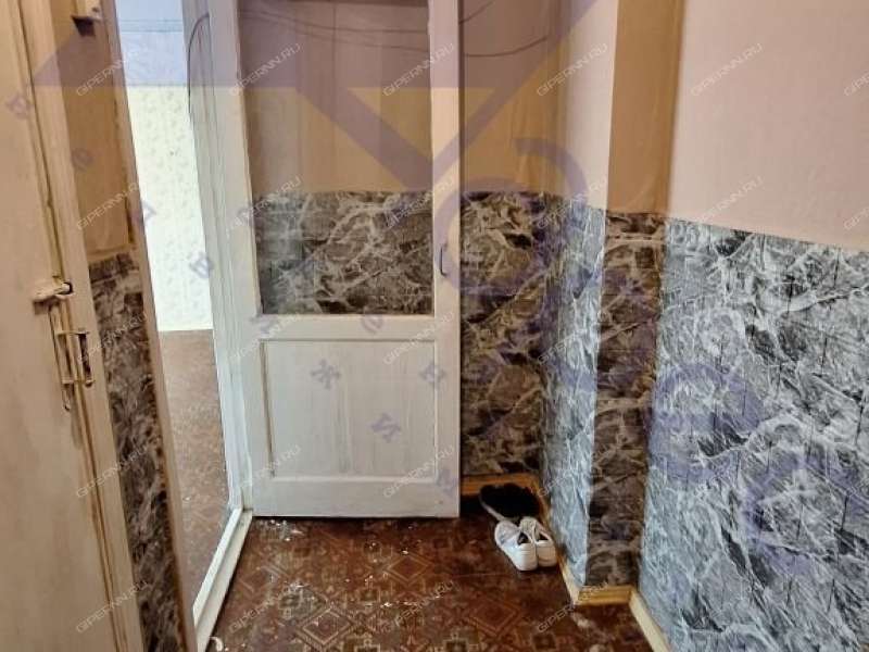 двухкомнатная квартира на Горловской улице дом 16