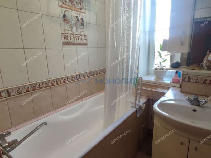 трёхкомнатная квартира на Перекопской улице дом 3