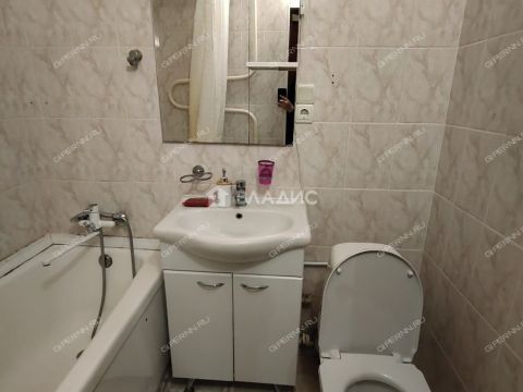 2-komnatnaya-ul-bolshaya-pokrovskaya-d-32 фото