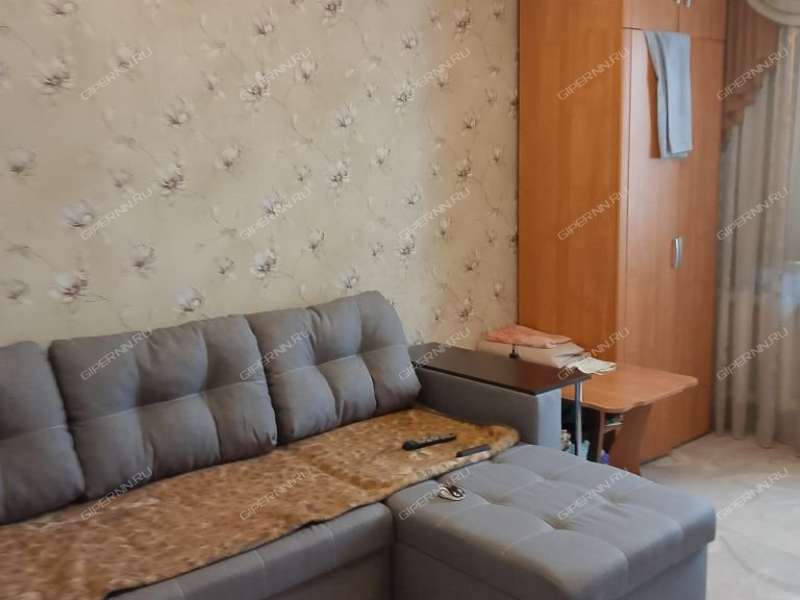 трёхкомнатная квартира на проспекте Бусыгина дом 56