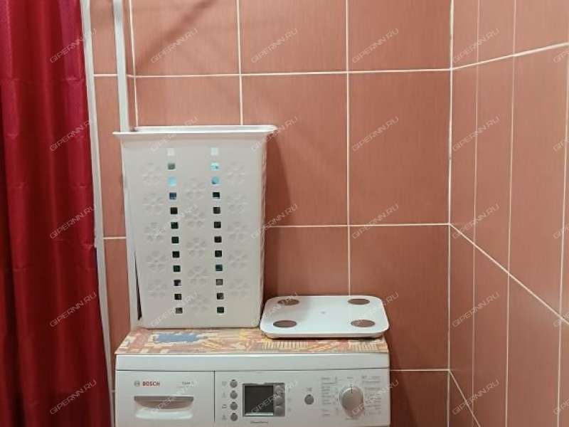 трёхкомнатная квартира на улице Комбрига Патоличева дом 25 город Дзержинск