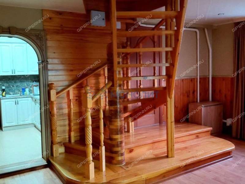 четырёхкомнатная квартира на улице Рабочая дом 25 рабочий посёлок Сухобезводное