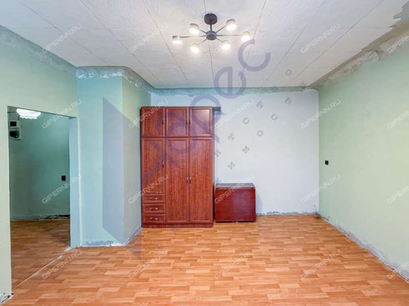 однокомнатная квартира на Светлоярской улице дом 12