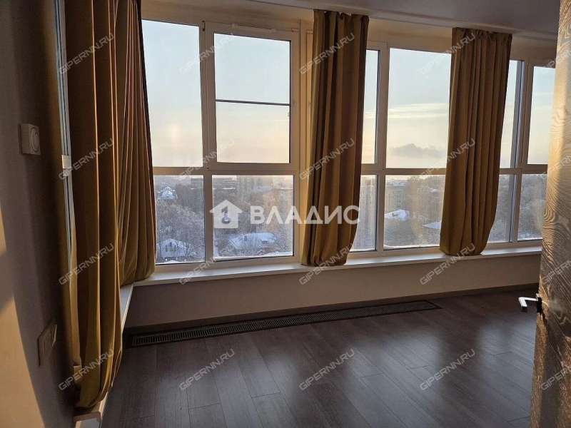 трёхкомнатная квартира в Корейском переулке дом 8