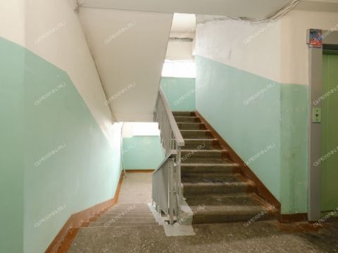 3-komnatnaya-prosp-busygina-d-9 фото