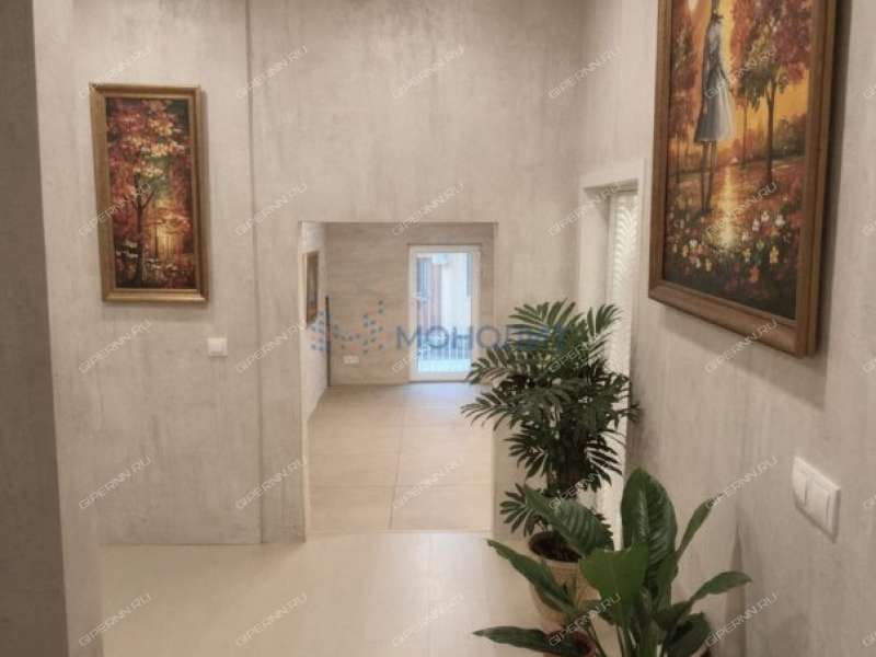 дом на  село Безводное