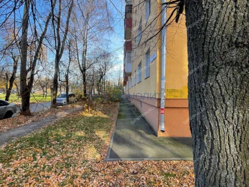 трёхкомнатная квартира на Моховой улице дом 15/2