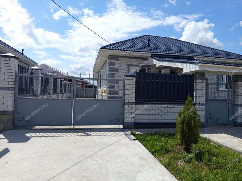 дом на Еловая город Кстово