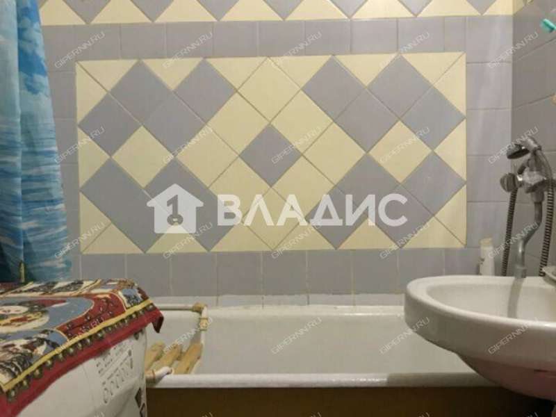 трёхкомнатная квартира на улице Адмирала Васюнина дом 1 к2