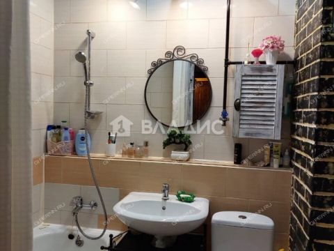 1-komnatnaya-b-r-60-letiya-oktyabrya-d-5a фото