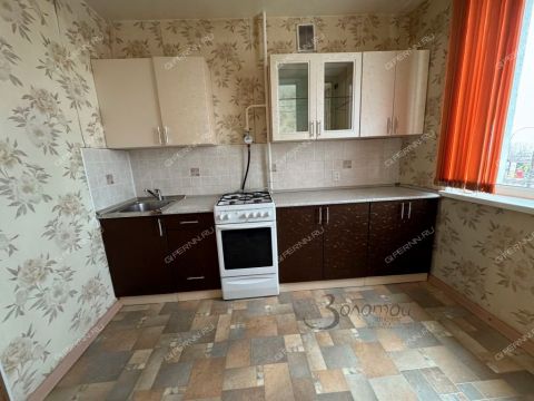 1-komnatnaya-ul-strokina-d-18 фото