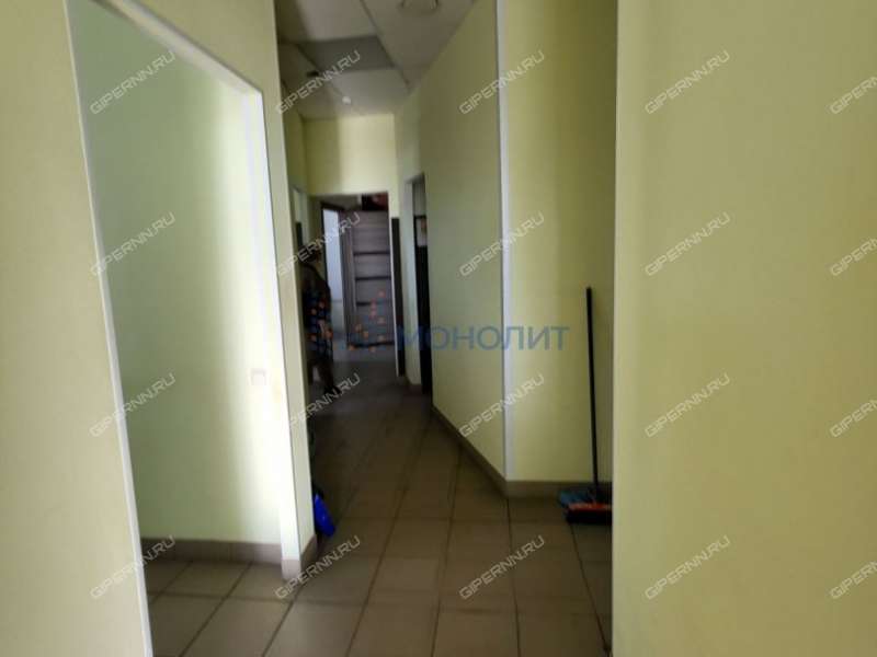 помещение под офис, торговую площадь на Южном шоссе