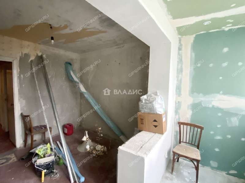 четырёхкомнатная квартира на Южном шоссе дом 2А