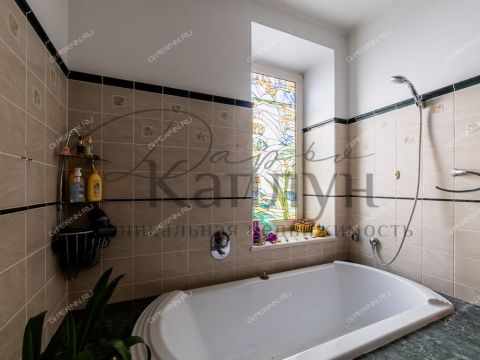 5-komnatnaya-pl-sennaya-d-49-6 фото