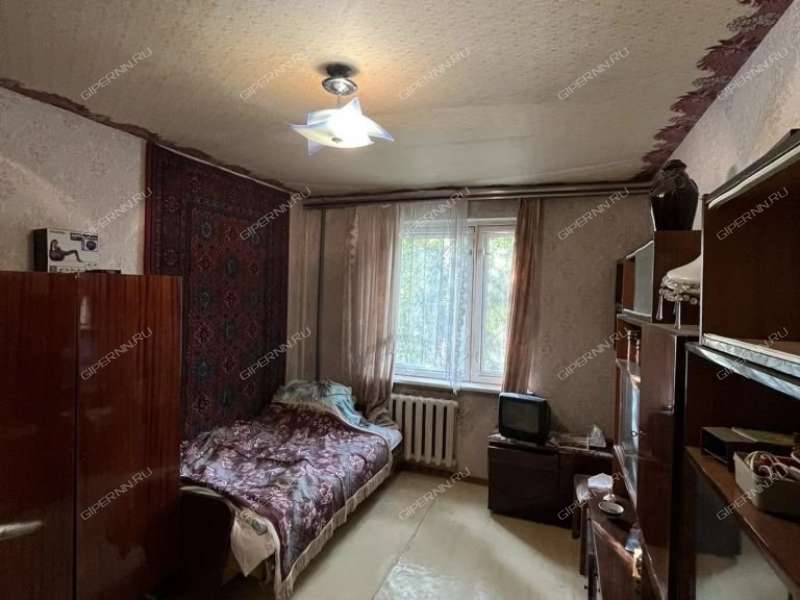 трёхкомнатная квартира на улице Адмирала Макарова дом 4