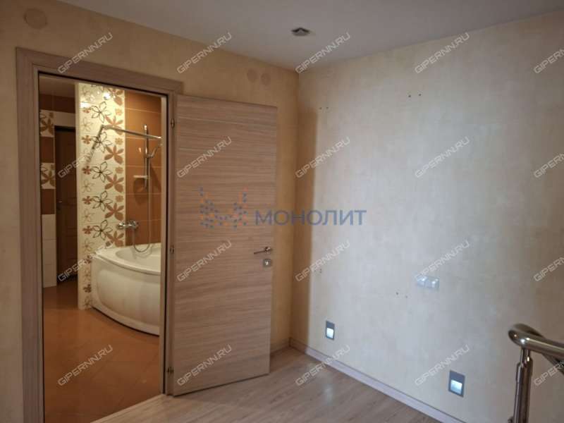 четырёхкомнатная квартира на улице Родионова дом 197 к1