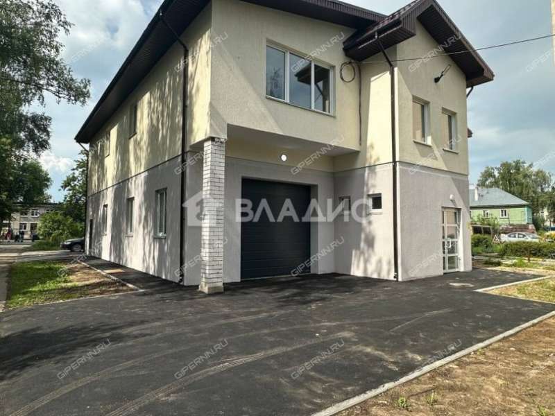 здание под офис, торговую площадь на улице Вождей Революции