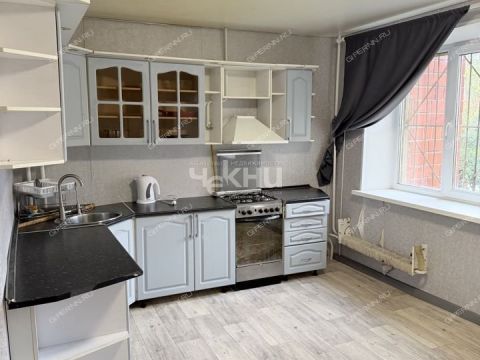 2-komnatnaya-ul-rodionova-d-184 фото