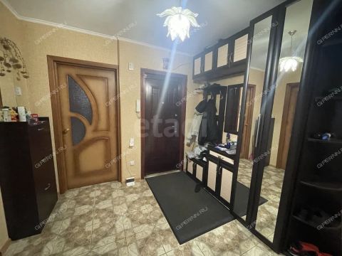 3-komnatnaya-ul-dnepropetrovskaya-d-16 фото