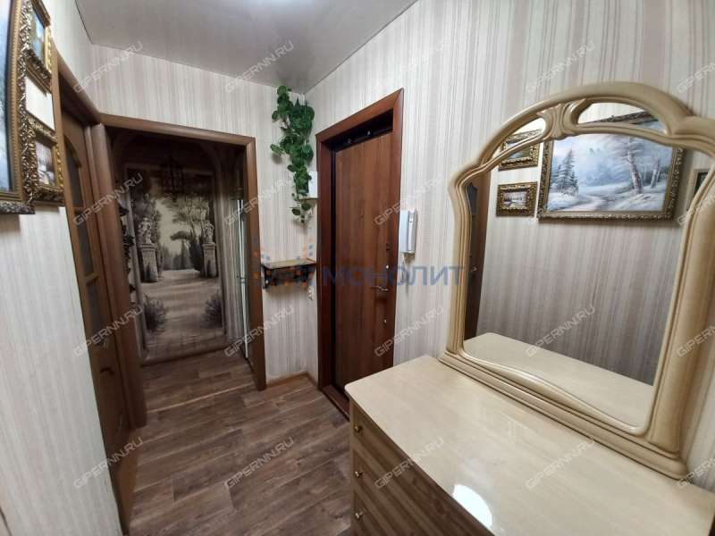 двухкомнатная квартира на улице Верхнепечёрская дом 1