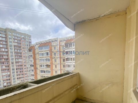 3-komnatnaya-ul-rodionova-d-165-k5 фото