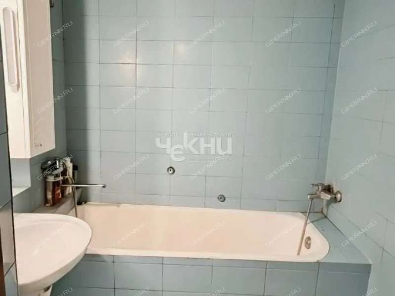 четырёхкомнатная квартира на Агрономической улице дом 136