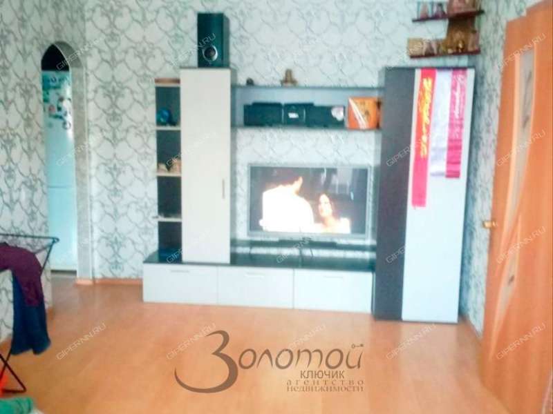 трёхкомнатная квартира на улице Строителей дом 5 город Лысково