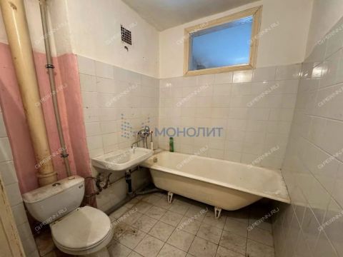 1-komnatnaya-ul-krylova-d-2a фото