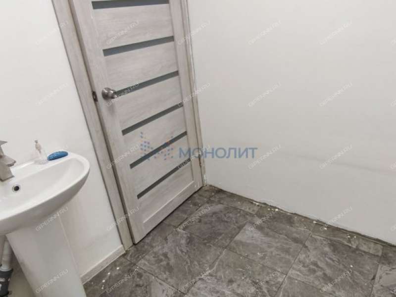 помещение под офис, торговую площадь на Конотопской улице