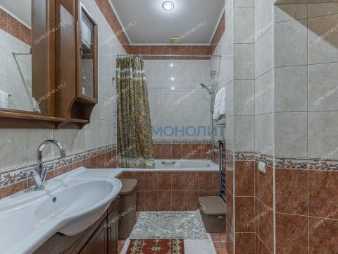 4-komnatnaya-ul-genkinoy-d-41 фото