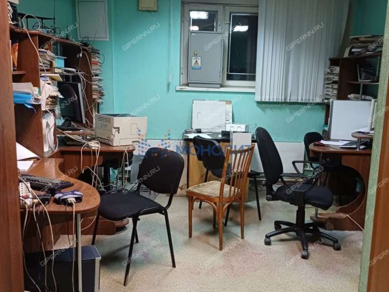 помещение под помещение свободного назначения на улице Невзоровых