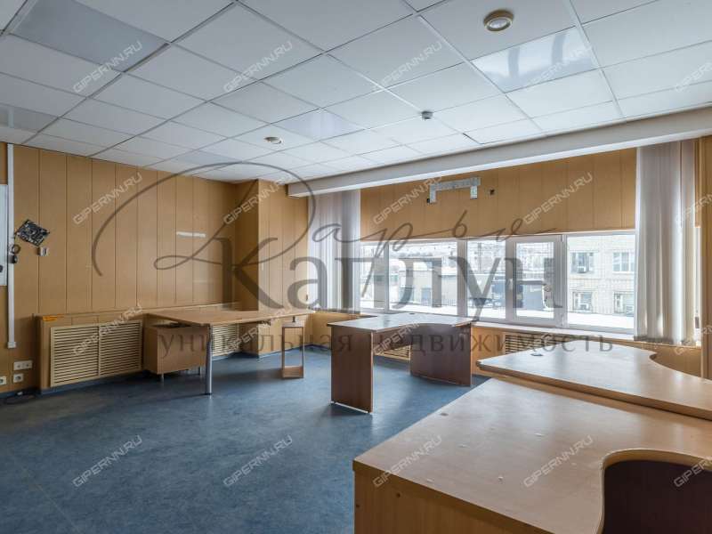 помещение под склад на улице Героя Советского Союза Поющева