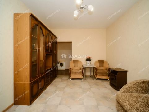 1-komnatnaya-b-r-60-letiya-oktyabrya-d-23-k4 фото