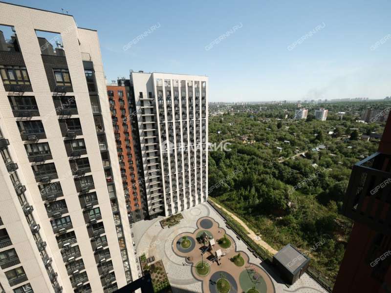 трёхкомнатная квартира на 2-й Оранжерейной улице дом 4А