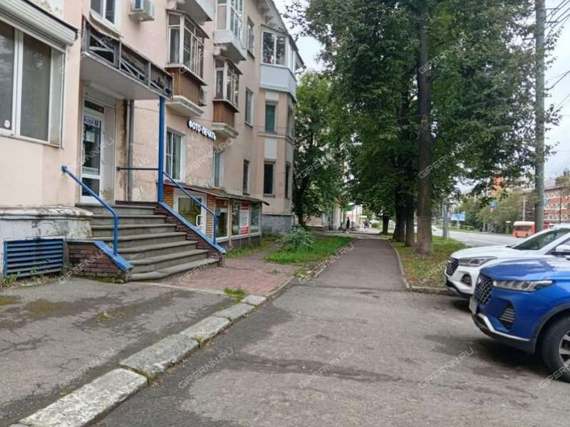 помещение под торговую площадь на Бекетова ул., д. 7