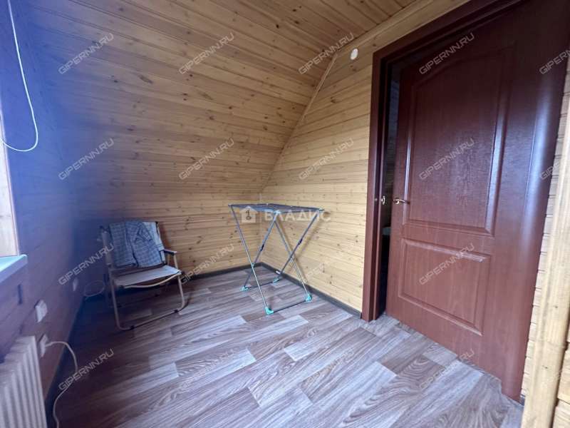 дом на улице Радужная село Арманиха